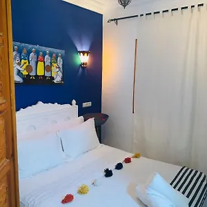 Les Miroirs Riad