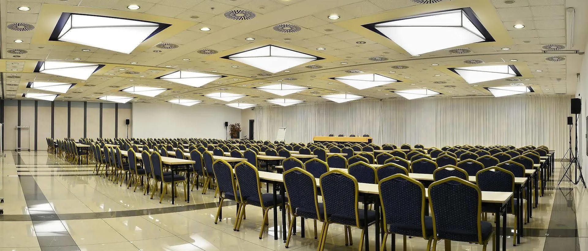 Hotel Olympik Artemis Praga 4*,